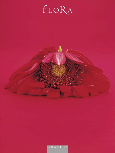 Flora : a contemporary collection of floral photography / [edited by] B. Martin Pedersen ; [introduction by Sydney Eddison].